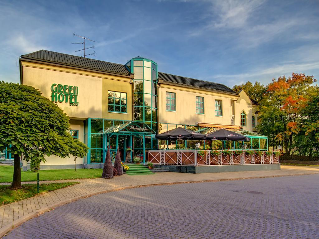 Green Hotel Komorniki  Extérieur photo