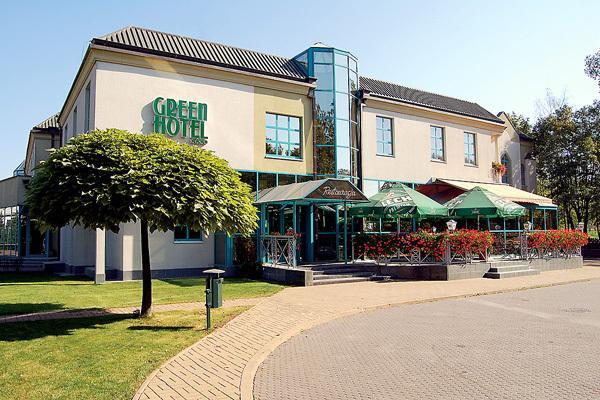 Green Hotel Komorniki  Extérieur photo